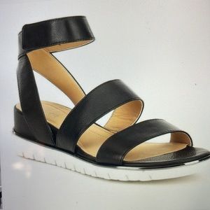 Nurture by Lamaze Molito Leather Strap Sandals in Black.